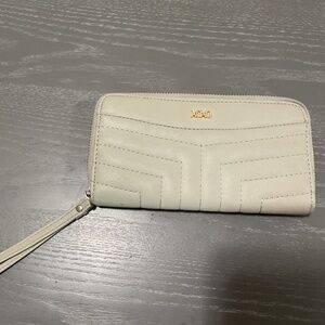 XOXO Light Green Wrist Wallet